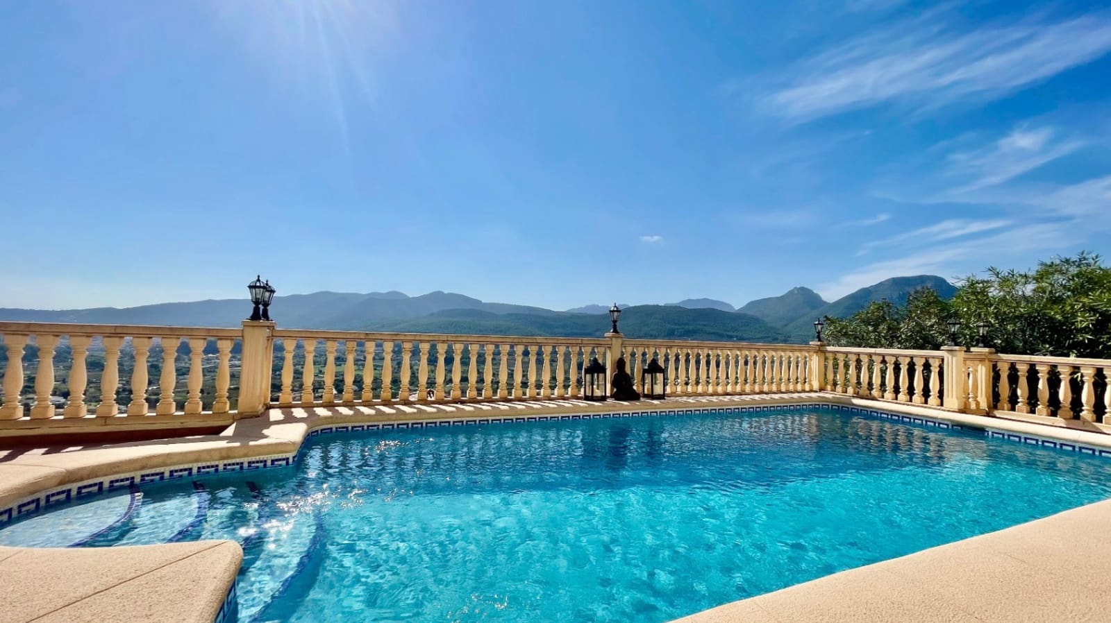 4 sypialnia Willa na sprzedaż w Jalon / Xalo z basenem garażem - 595 000 € (Ref: 9383938)