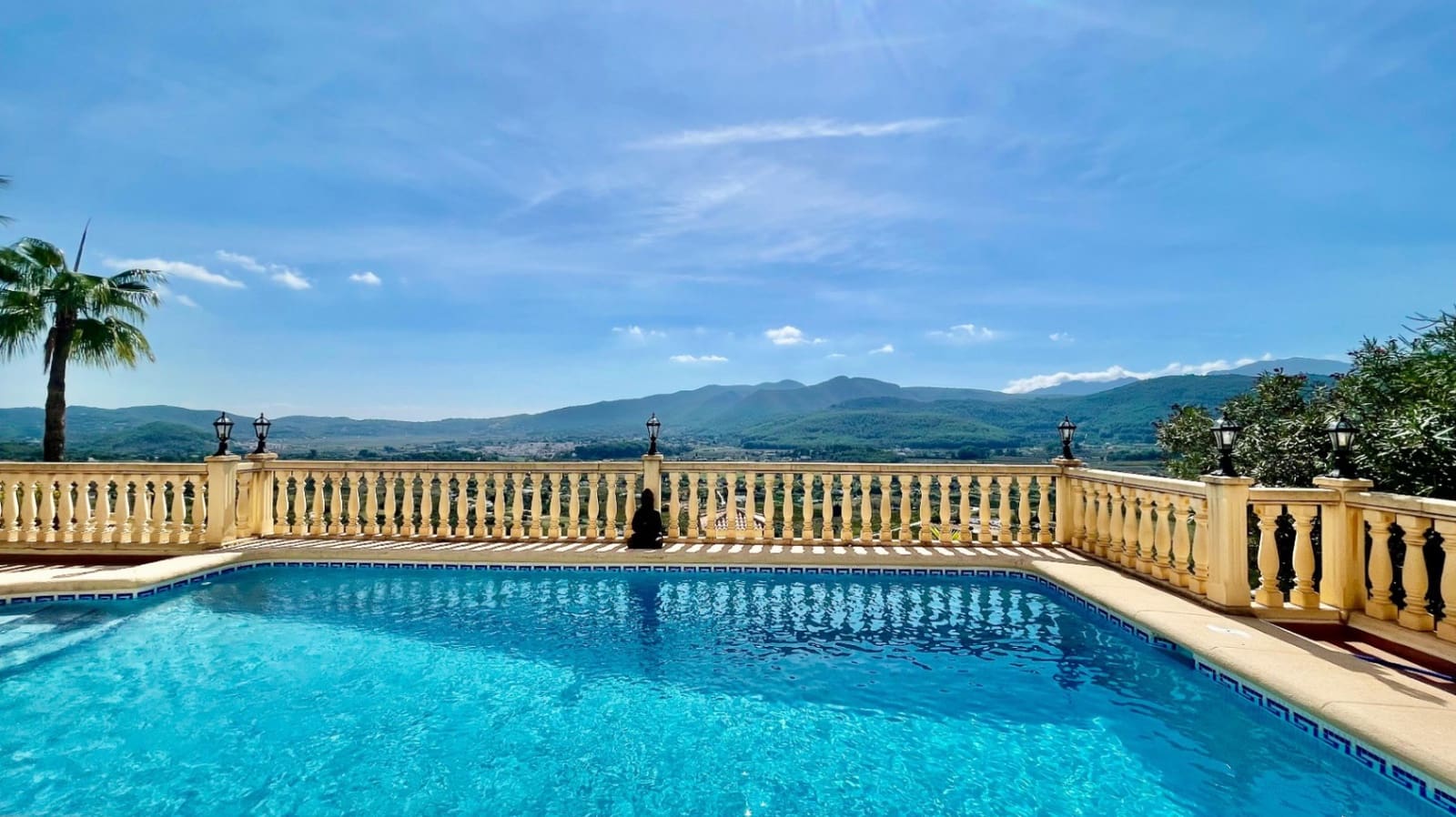 4 sypialnia Willa na sprzedaż w Jalon / Xalo z basenem garażem - 595 000 € (Ref: 9383938)