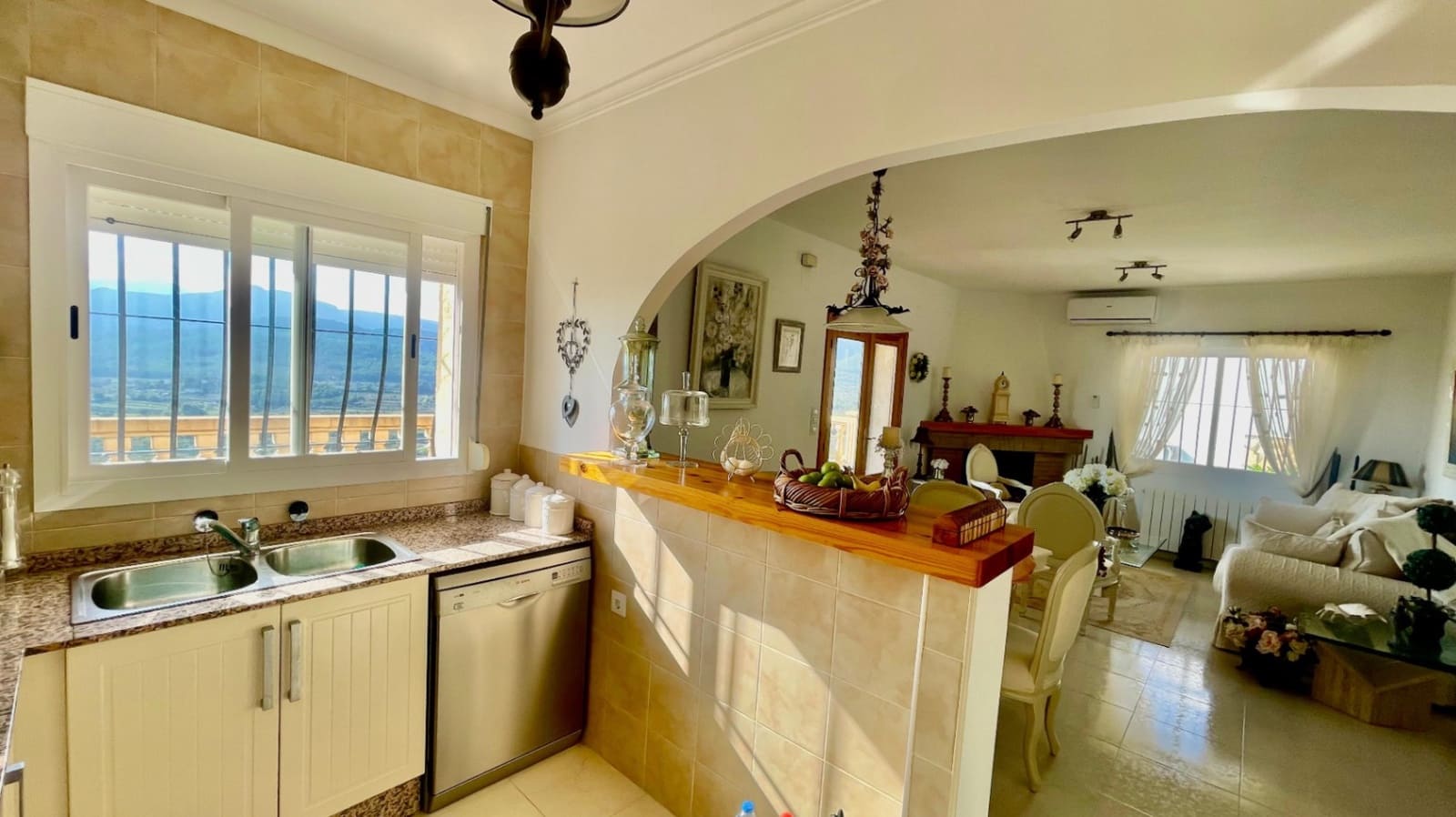 4 sypialnia Willa na sprzedaż w Jalon / Xalo z basenem garażem - 595 000 € (Ref: 9383938)