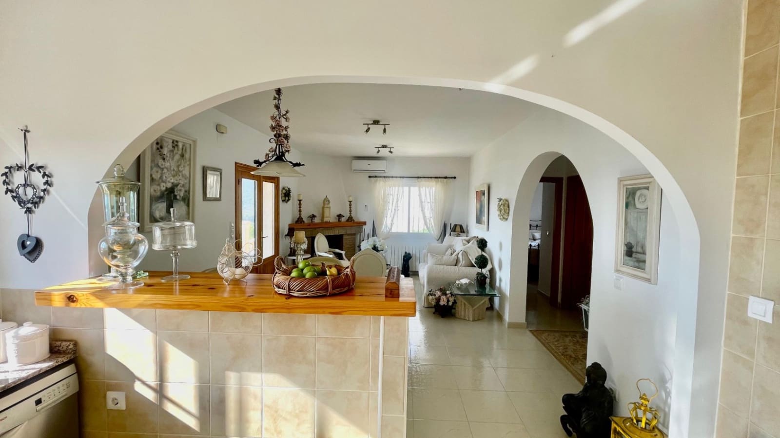 4 sypialnia Willa na sprzedaż w Jalon / Xalo z basenem garażem - 595 000 € (Ref: 9383938)