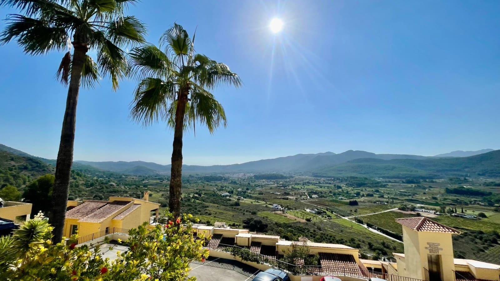 4 sypialnia Willa na sprzedaż w Jalon / Xalo z basenem garażem - 595 000 € (Ref: 9383938)