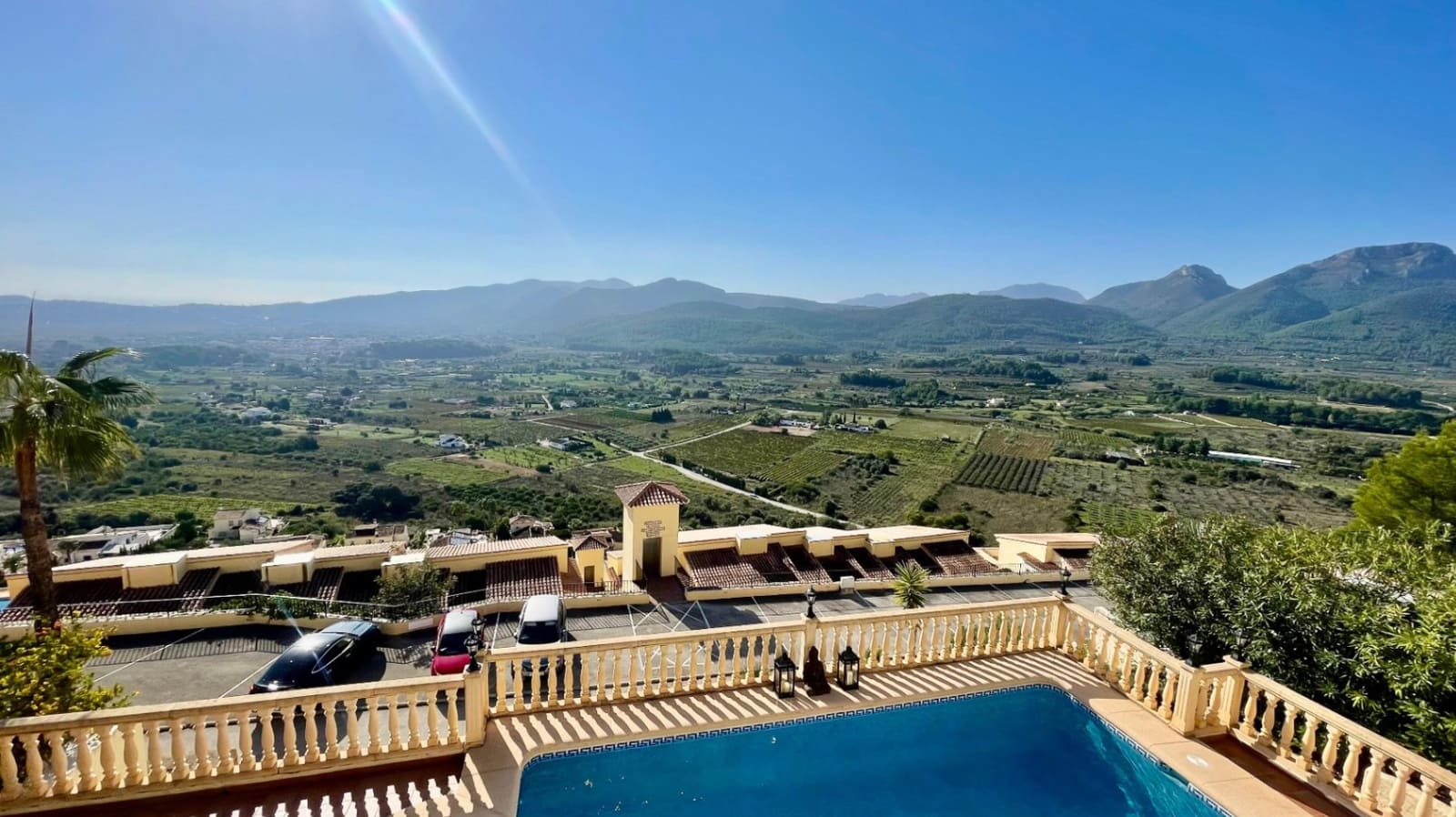 4 sypialnia Willa na sprzedaż w Jalon / Xalo z basenem garażem - 595 000 € (Ref: 9383938)