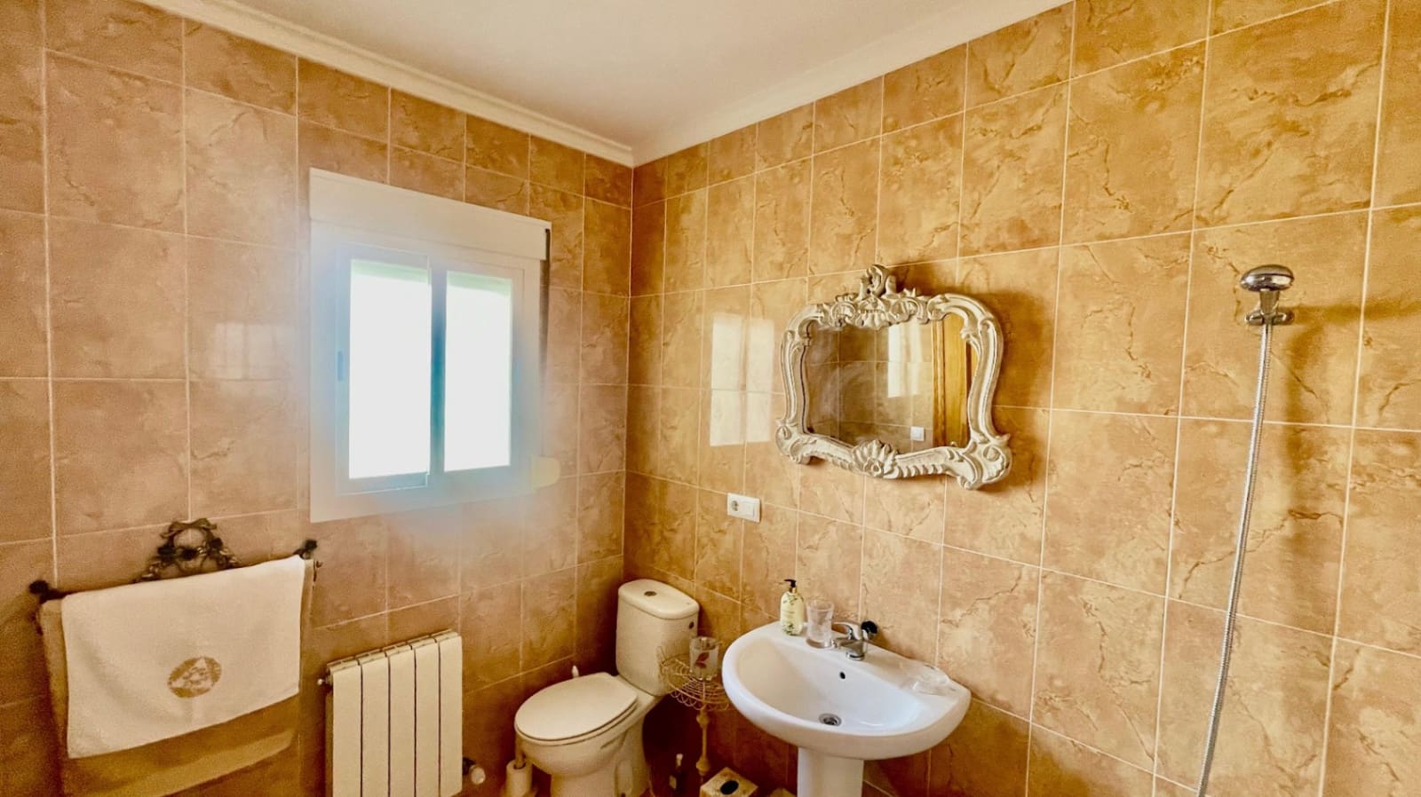 4 sypialnia Willa na sprzedaż w Jalon / Xalo z basenem garażem - 595 000 € (Ref: 9383938)