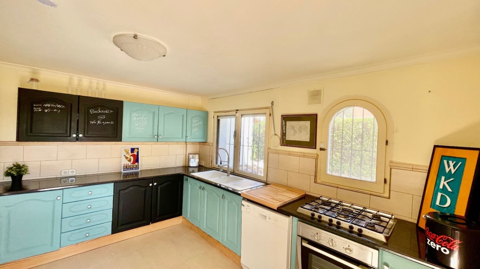 4 bedroom Villa for sale in Jalon / Xalo with pool garage - € 735,000 (Ref: 9383940)