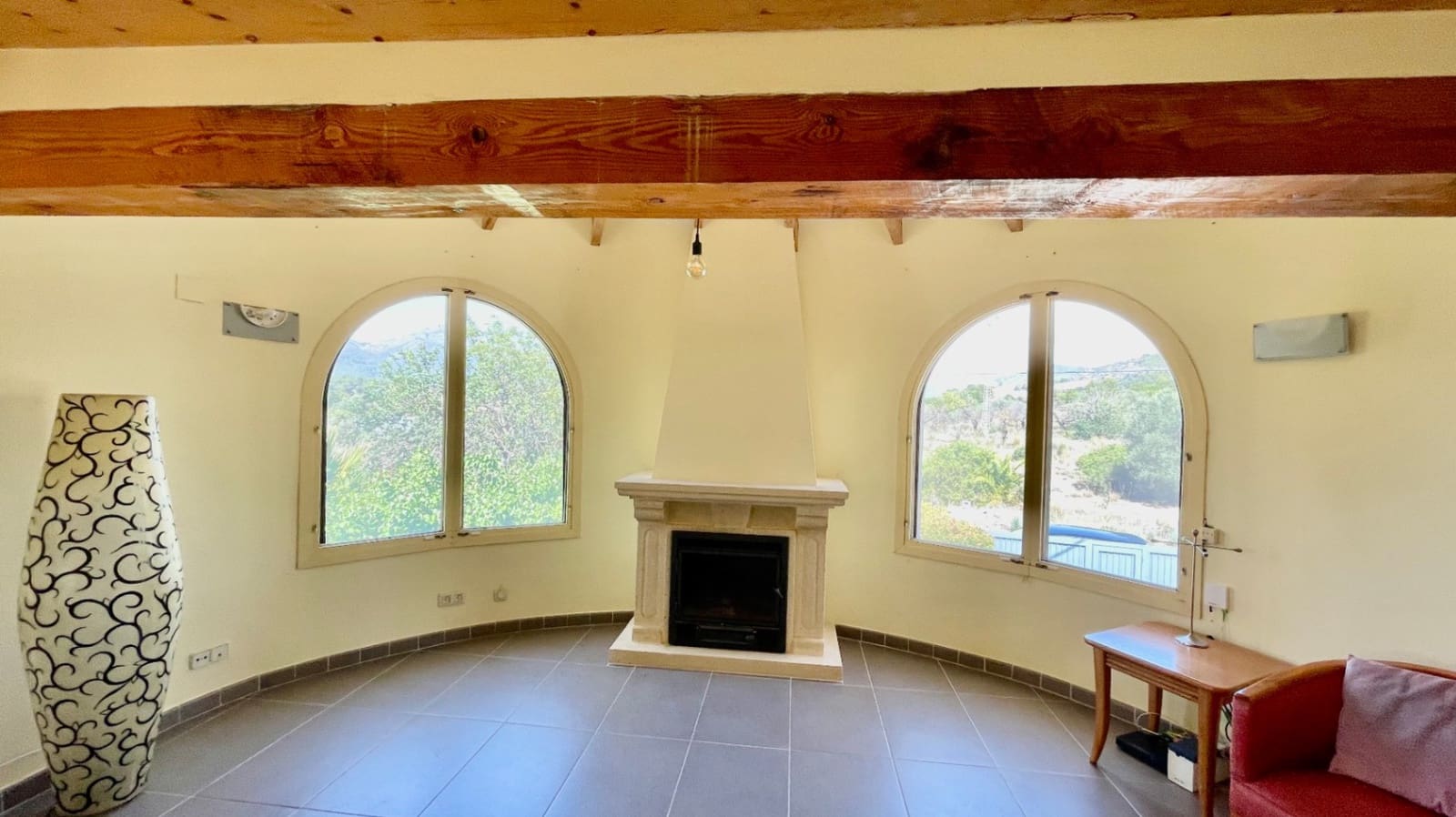 4 bedroom Villa for sale in Jalon / Xalo with pool garage - € 735,000 (Ref: 9383940)