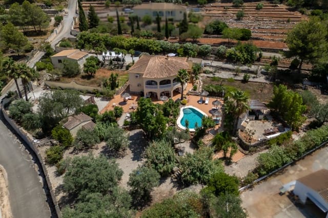 7 bedroom Villa for sale in Llíber with pool garage - € 995,000 (Ref: 9383942)