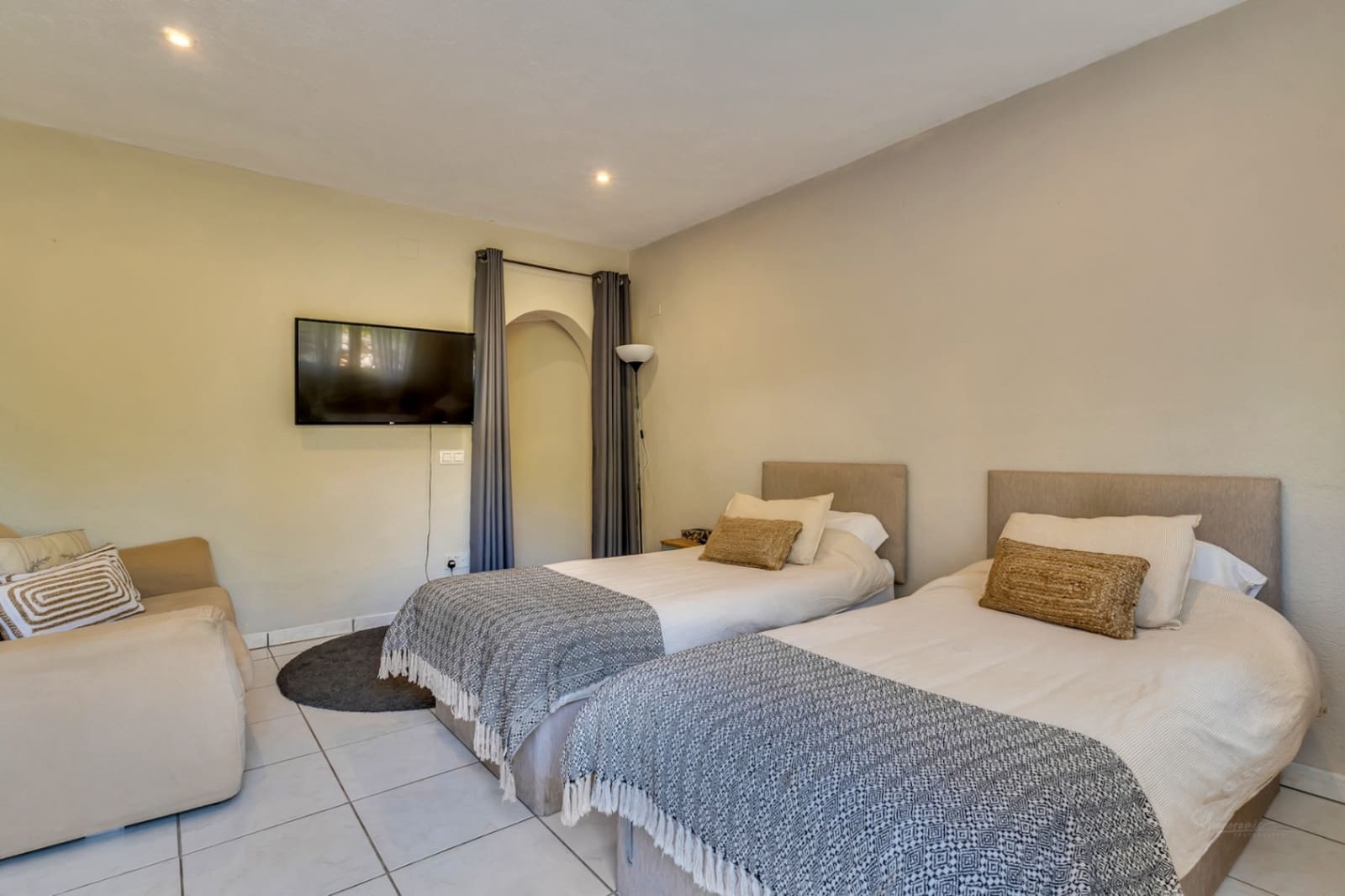 7 quarto Moradia para venda em Lliber com piscina garagem - 995 000 € (Ref: 9383942)