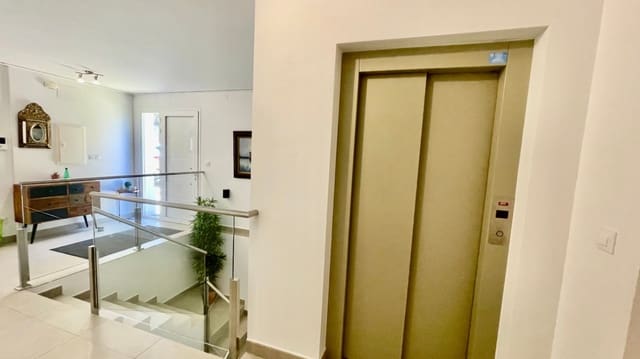 7 bedroom Villa for sale in Alcalalí / Alcanalí with pool garage - € 1,495,000 (Ref: 9383943)