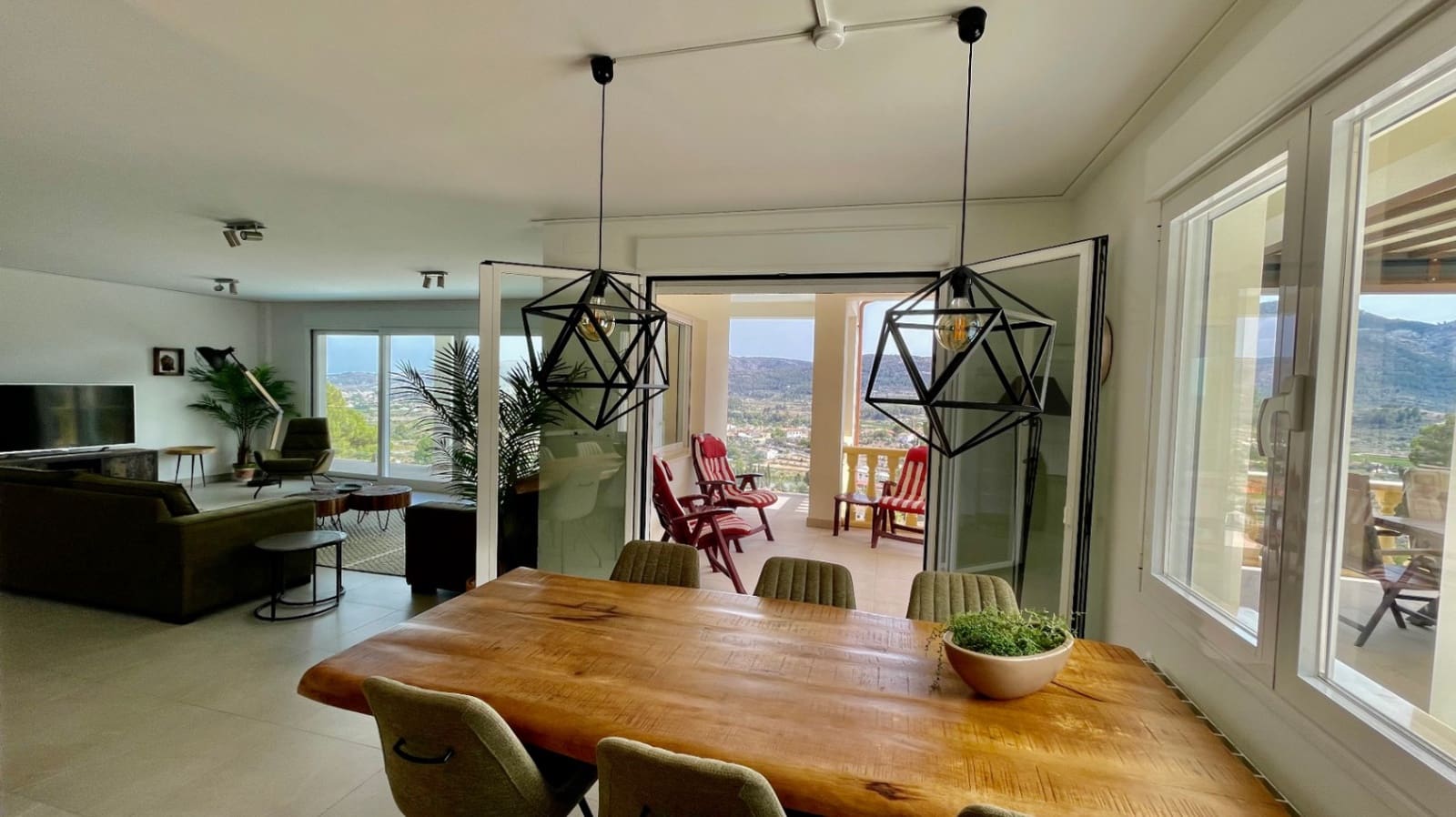 7 bedroom Villa for sale in Alcalali / Alcanali with pool garage - € 1,495,000 (Ref: 9383943)