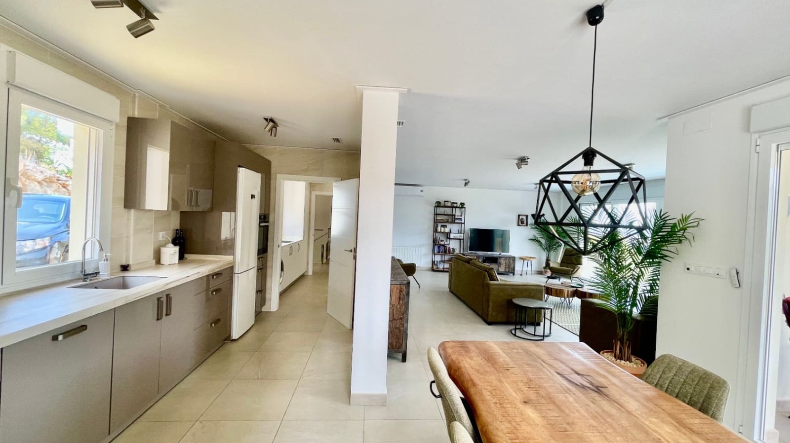 7 bedroom Villa for sale in Alcalali / Alcanali with pool garage - € 1,495,000 (Ref: 9383943)