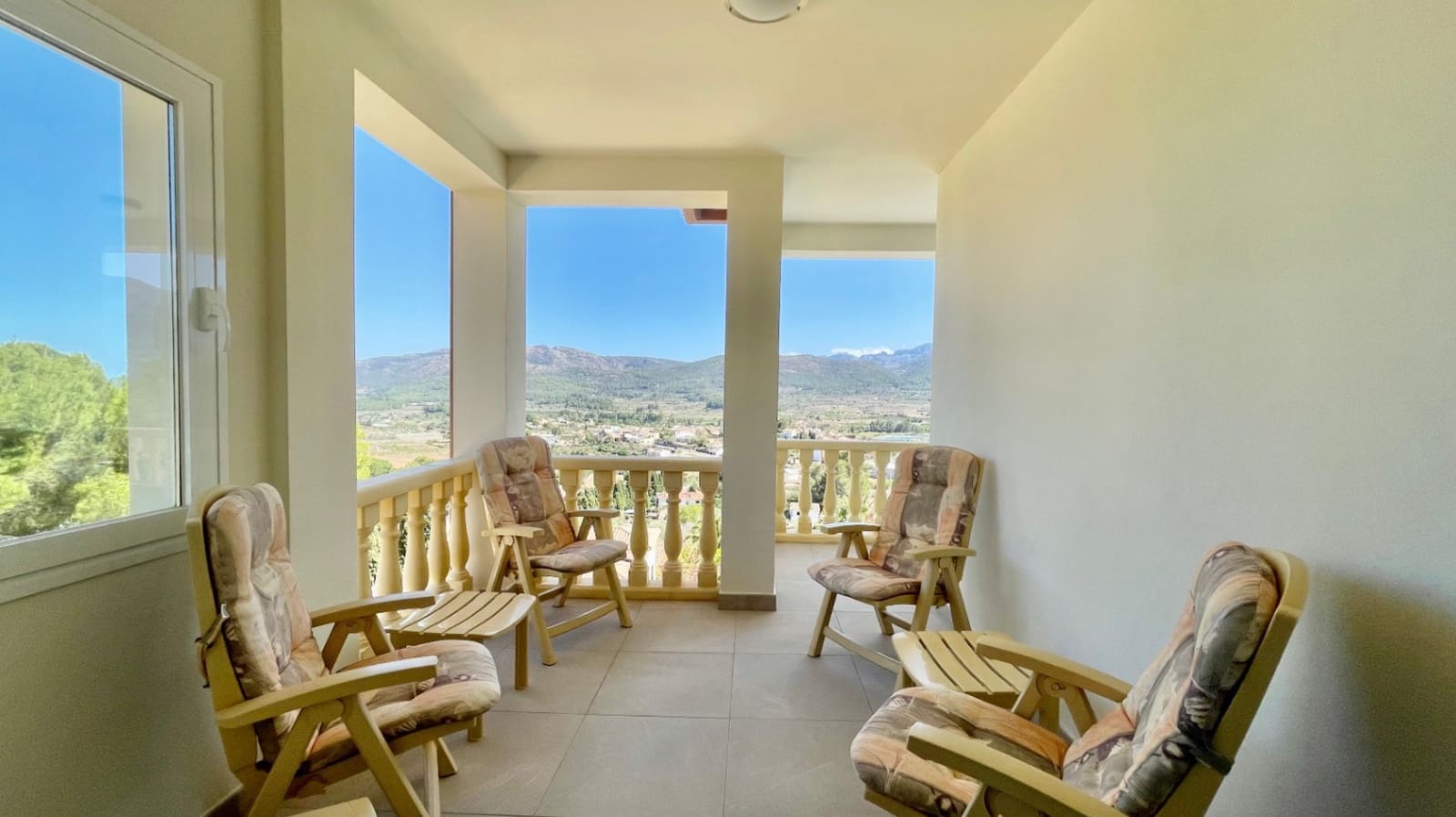 7 bedroom Villa for sale in Alcalali / Alcanali with pool garage - € 1,495,000 (Ref: 9383943)