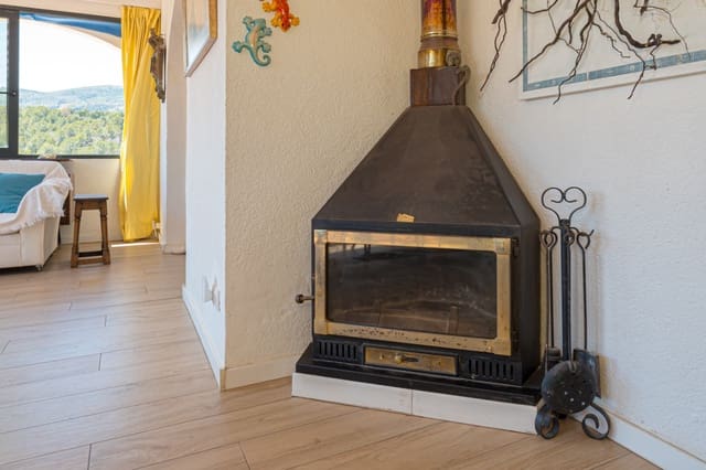 5 bedroom Villa for sale in Benissa with pool garage - € 895,000 (Ref: 9383945)