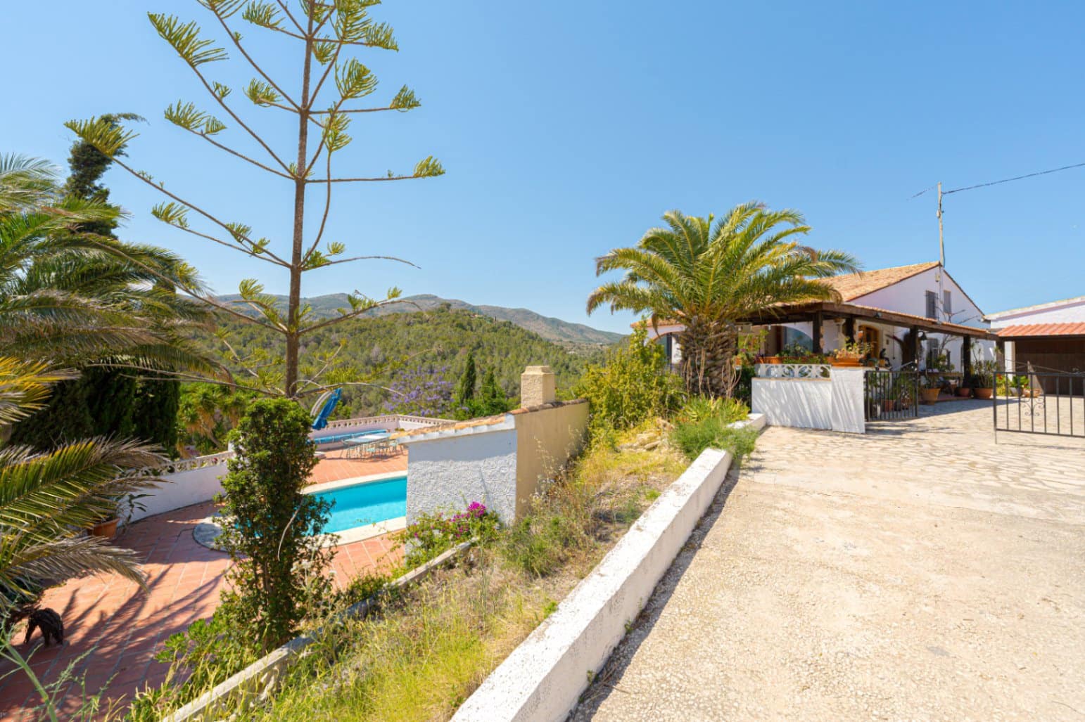 5 bedroom Villa for sale in Benissa with pool garage - € 895,000 (Ref: 9383945)