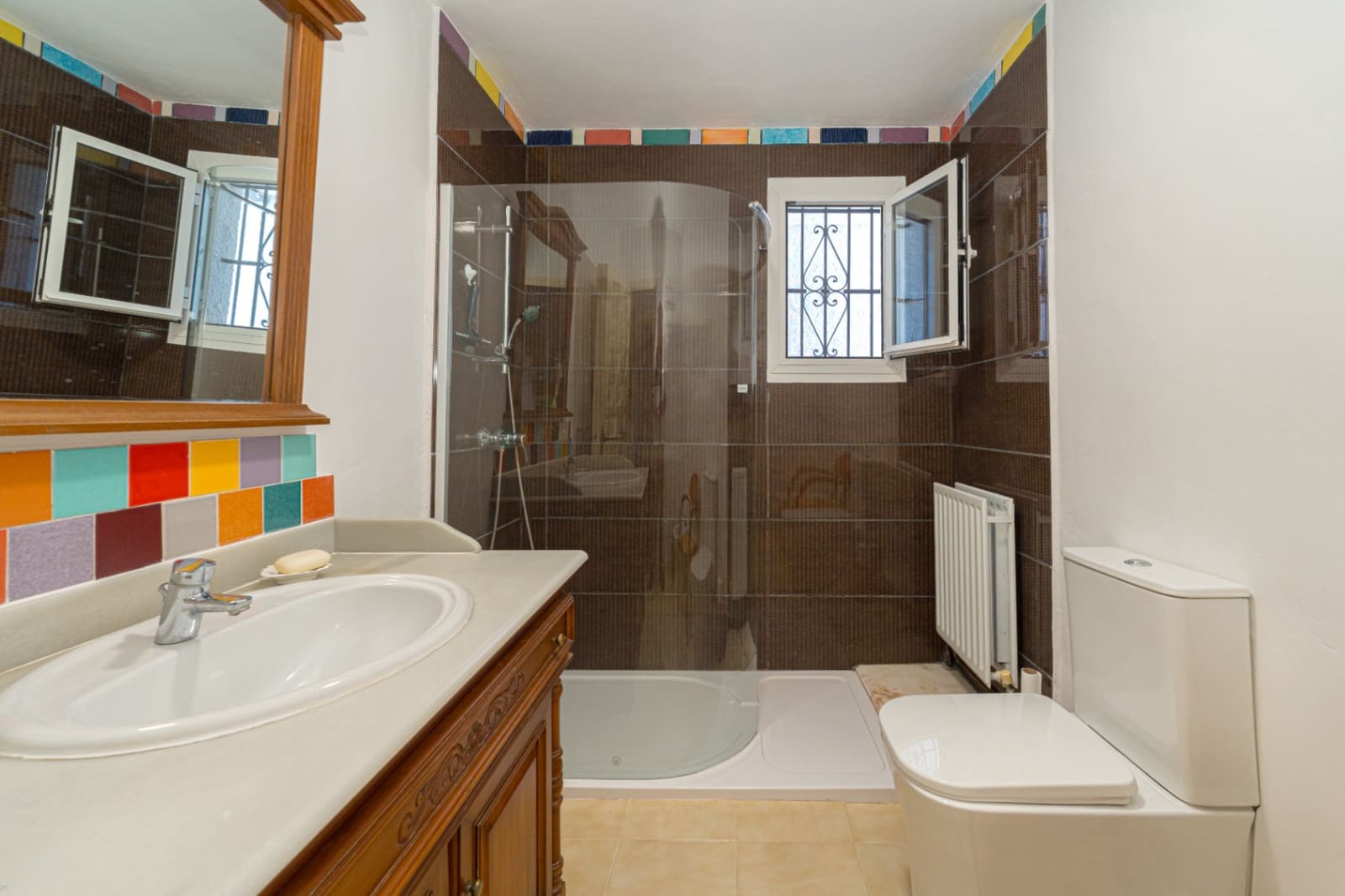 5 bedroom Villa for sale in Benissa with pool garage - € 895,000 (Ref: 9383945)