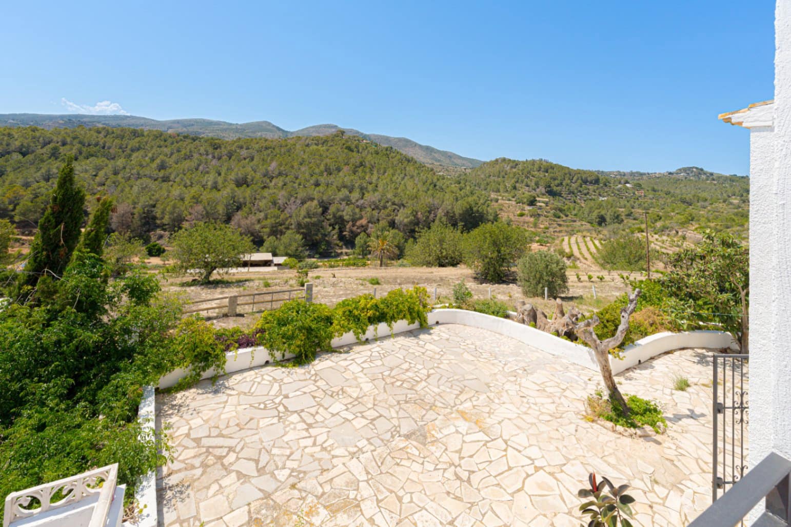 5 bedroom Villa for sale in Benissa with pool garage - € 895,000 (Ref: 9383945)