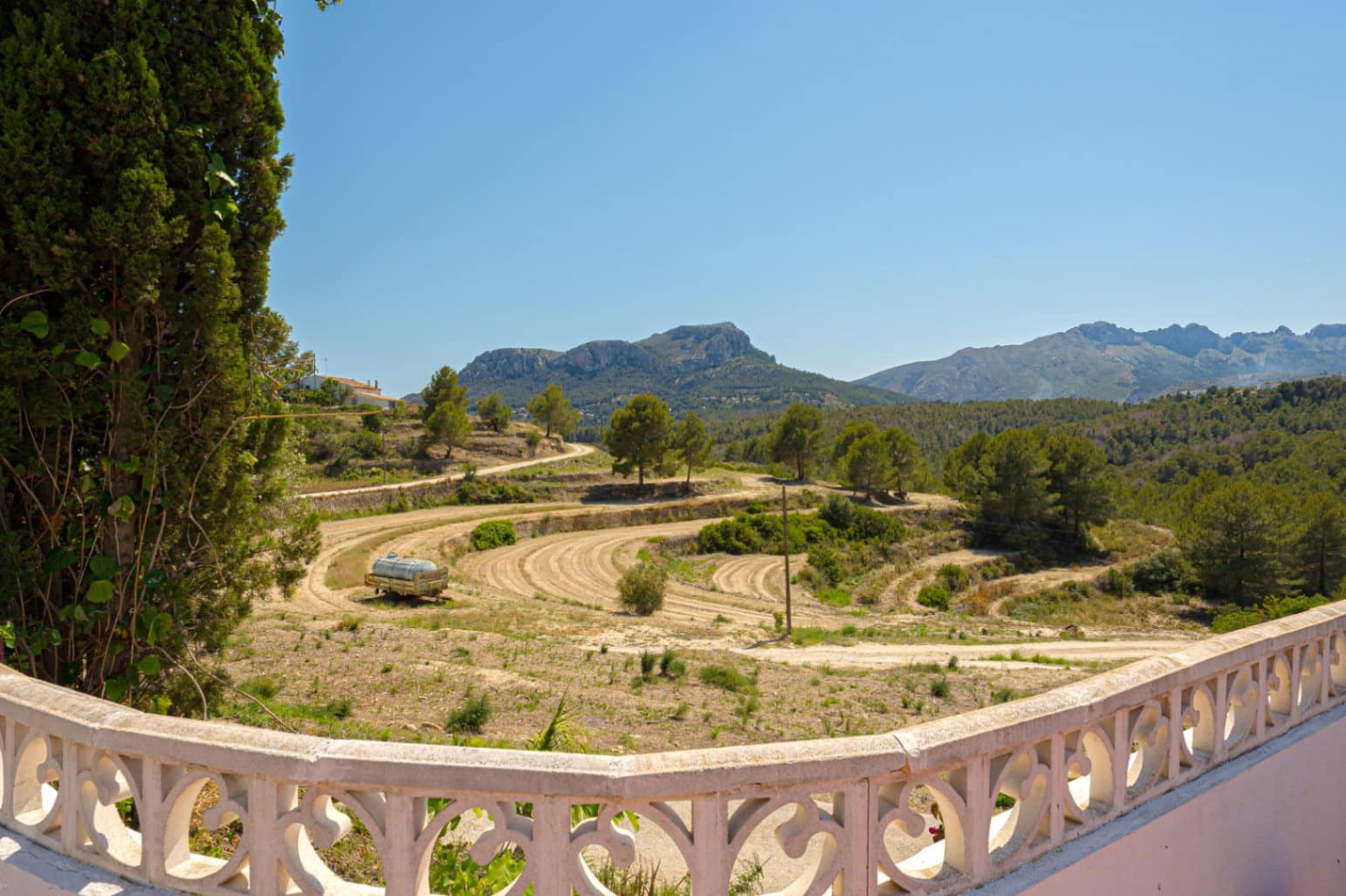 5 bedroom Villa for sale in Benissa with pool garage - € 895,000 (Ref: 9383945)