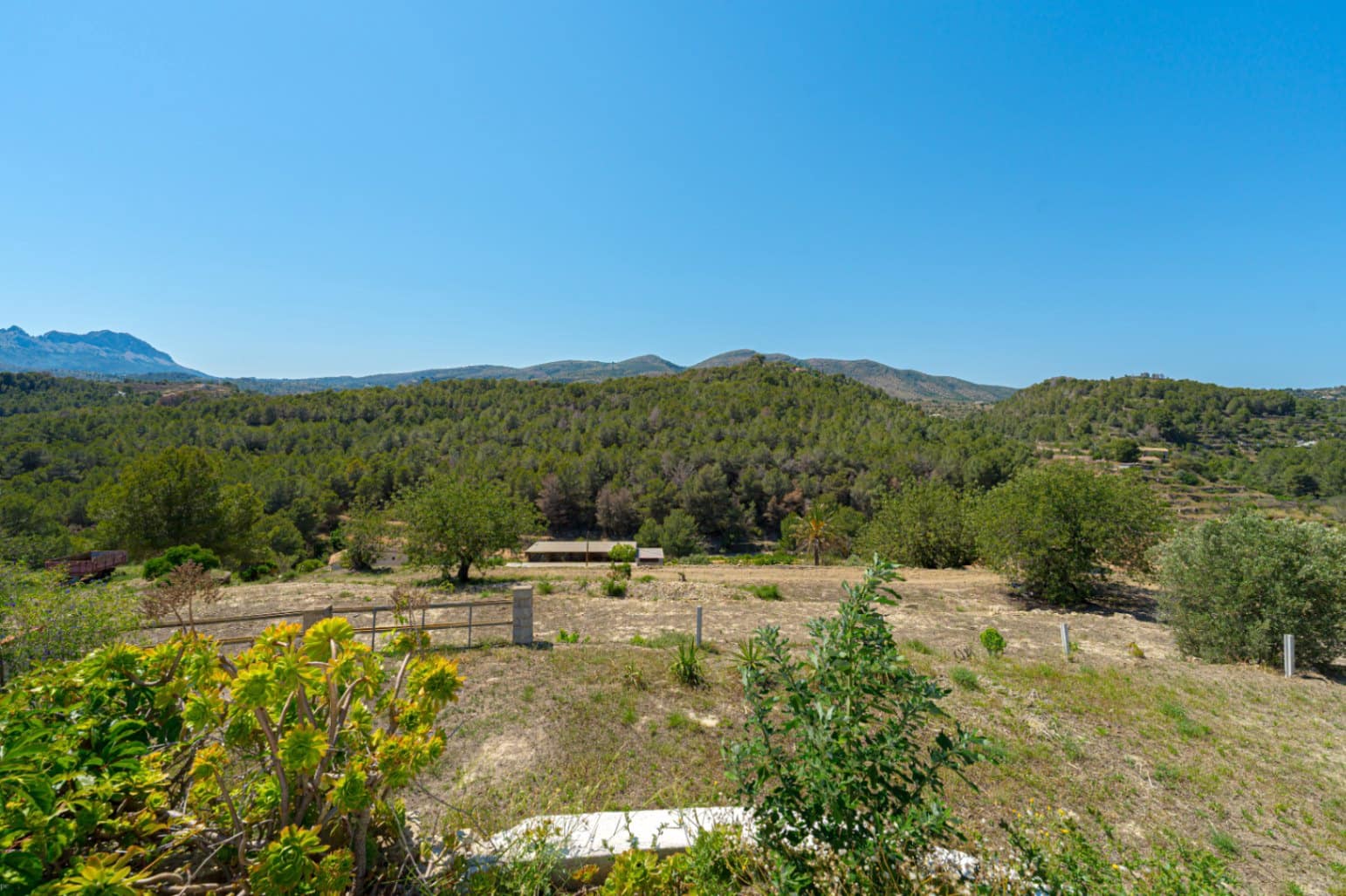 5 bedroom Villa for sale in Benissa with pool garage - € 895,000 (Ref: 9383945)
