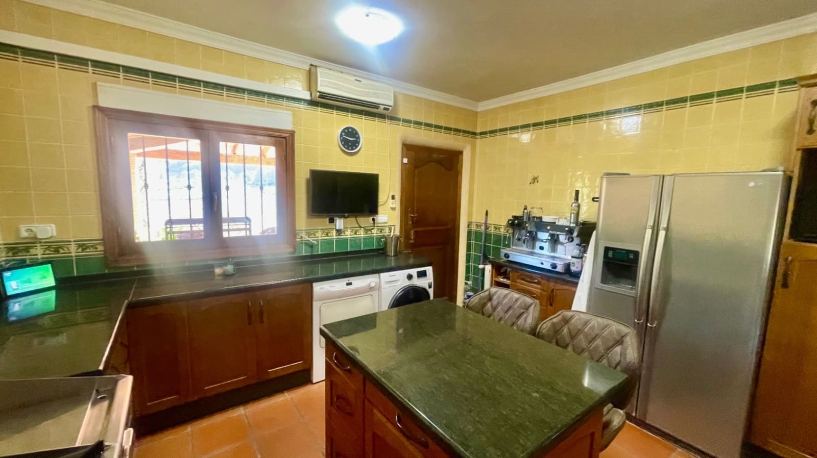 2 slaapkamer Villa te koop in Jalon / Xalo met zwembad garage - € 950.000 (Ref: 9383947)