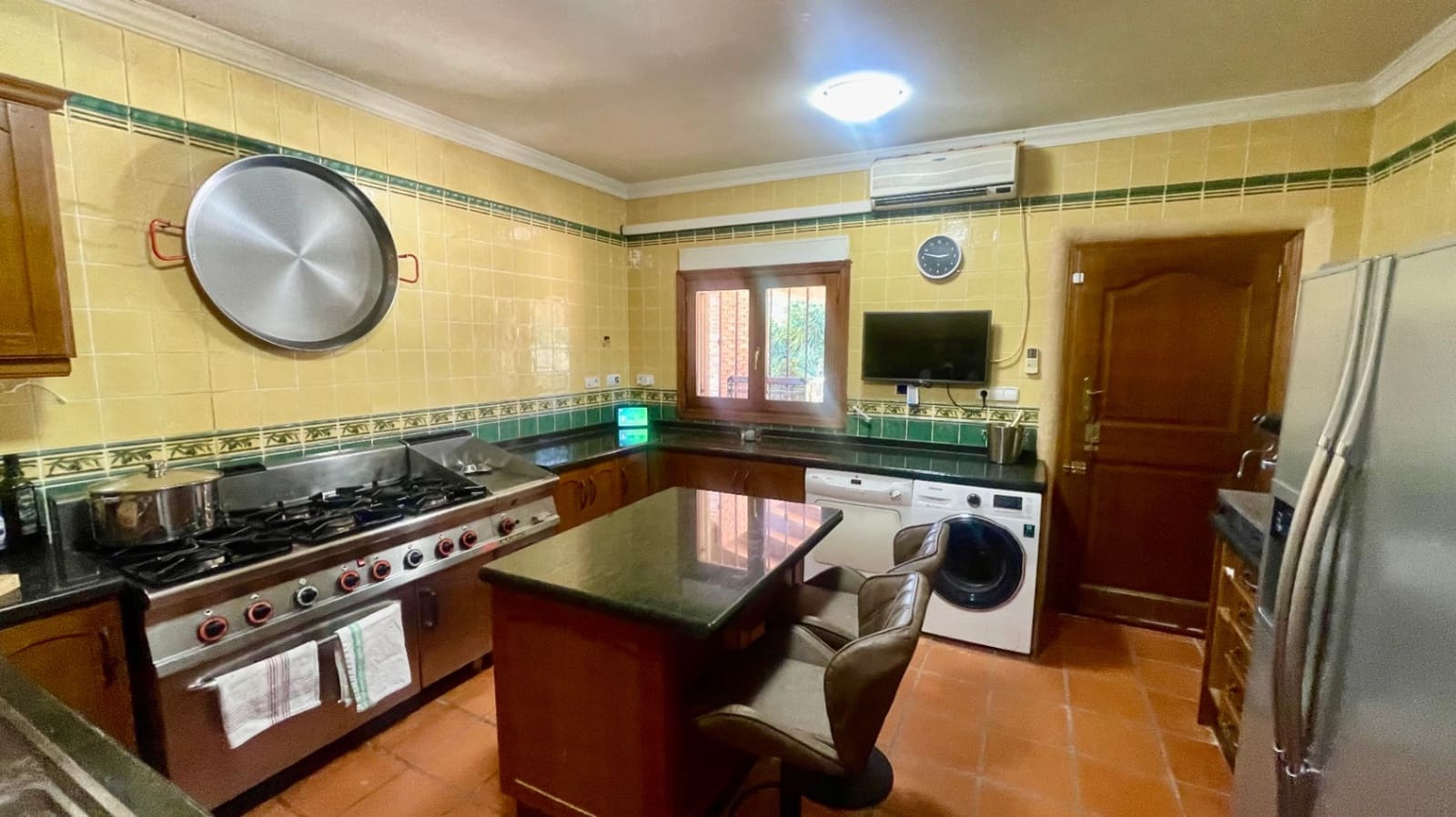 2 slaapkamer Villa te koop in Jalon / Xalo met zwembad garage - € 950.000 (Ref: 9383947)