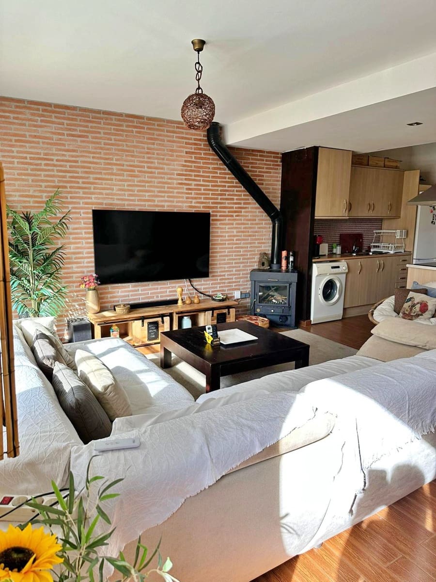 2 makuuhuone Omakotitalo myytävänä paikassa Altea mukana uima-altaan 
autotalli - 230 000 € (Ref: 9383948)