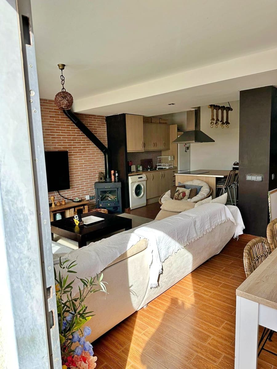 2 makuuhuone Omakotitalo myytävänä paikassa Altea mukana uima-altaan 
autotalli - 230 000 € (Ref: 9383948)