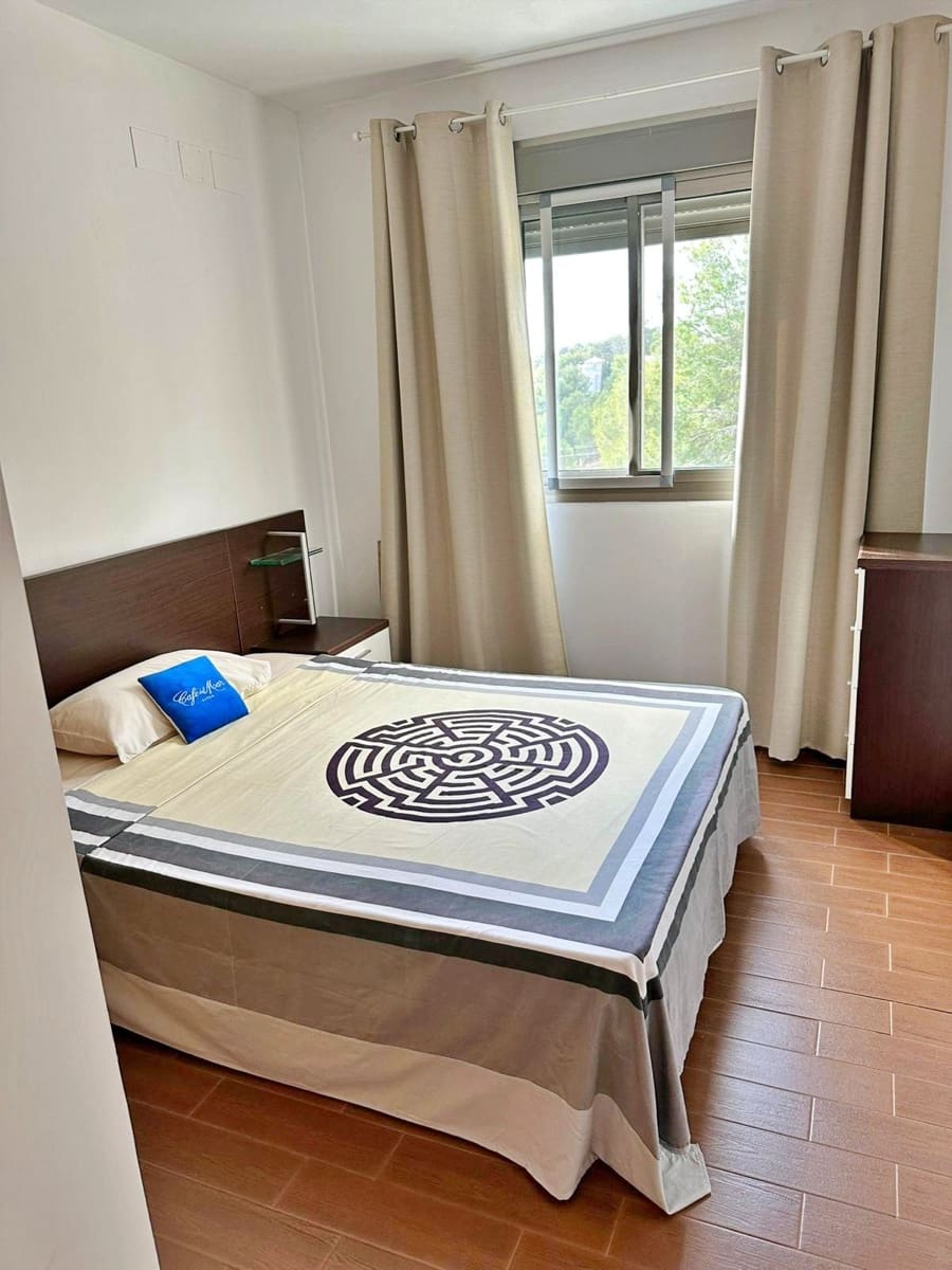 2 makuuhuone Omakotitalo myytävänä paikassa Altea mukana uima-altaan 
autotalli - 230 000 € (Ref: 9383948)