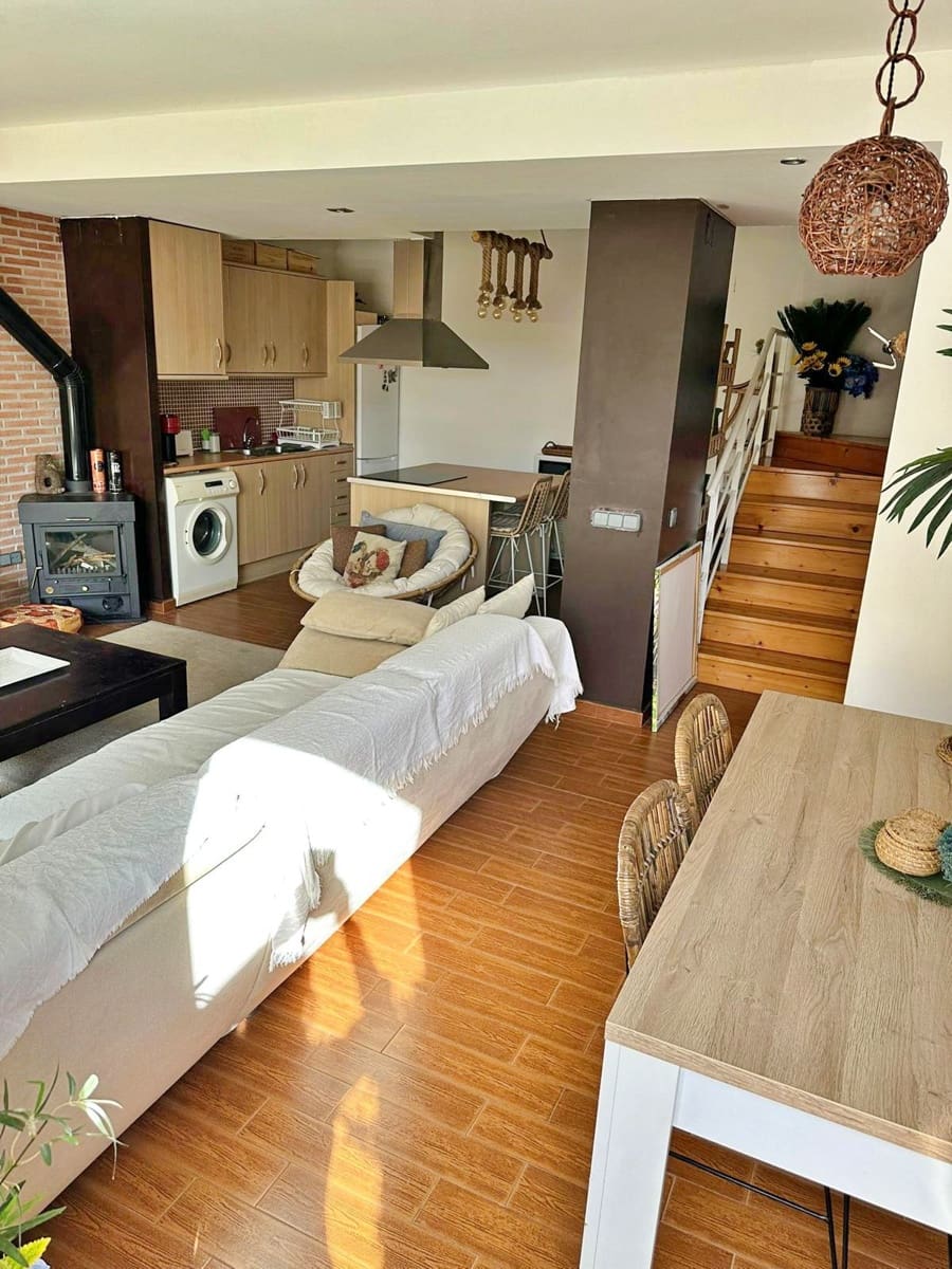 2 makuuhuone Omakotitalo myytävänä paikassa Altea mukana uima-altaan 
autotalli - 230 000 € (Ref: 9383948)