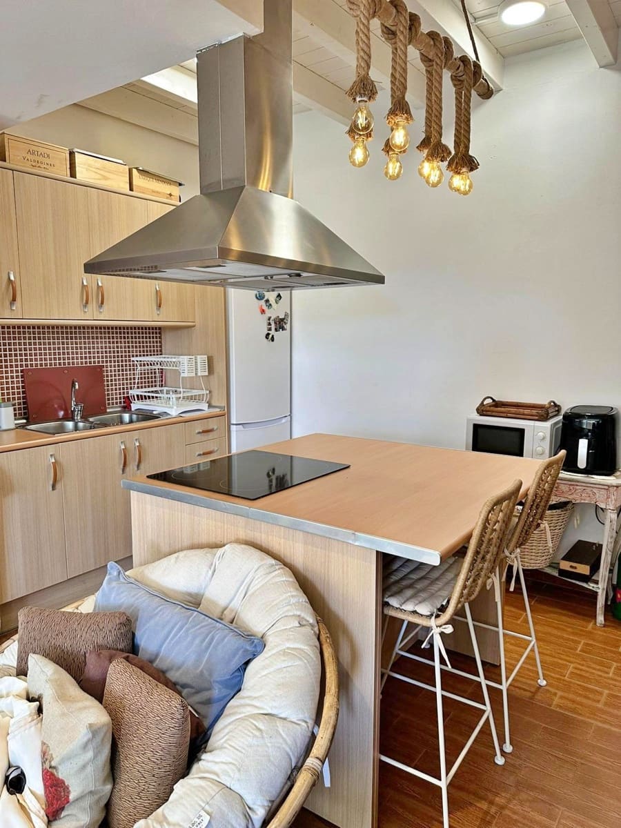 2 makuuhuone Omakotitalo myytävänä paikassa Altea mukana uima-altaan 
autotalli - 230 000 € (Ref: 9383948)