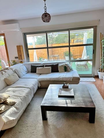 2 makuuhuone Omakotitalo myytävänä paikassa Altea mukana uima-altaan 
autotalli - 230 000 € (Ref: 9383948)