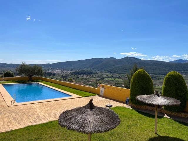 3 bedroom Townhouse for sale in Jalón / Xaló with pool garage - € 270,000 (Ref: 9383949)