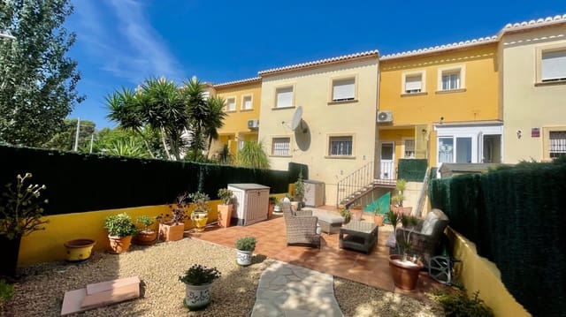 3 bedroom Townhouse for sale in Alcalalí / Alcanalí with pool garage - € 275,000 (Ref: 9383951)