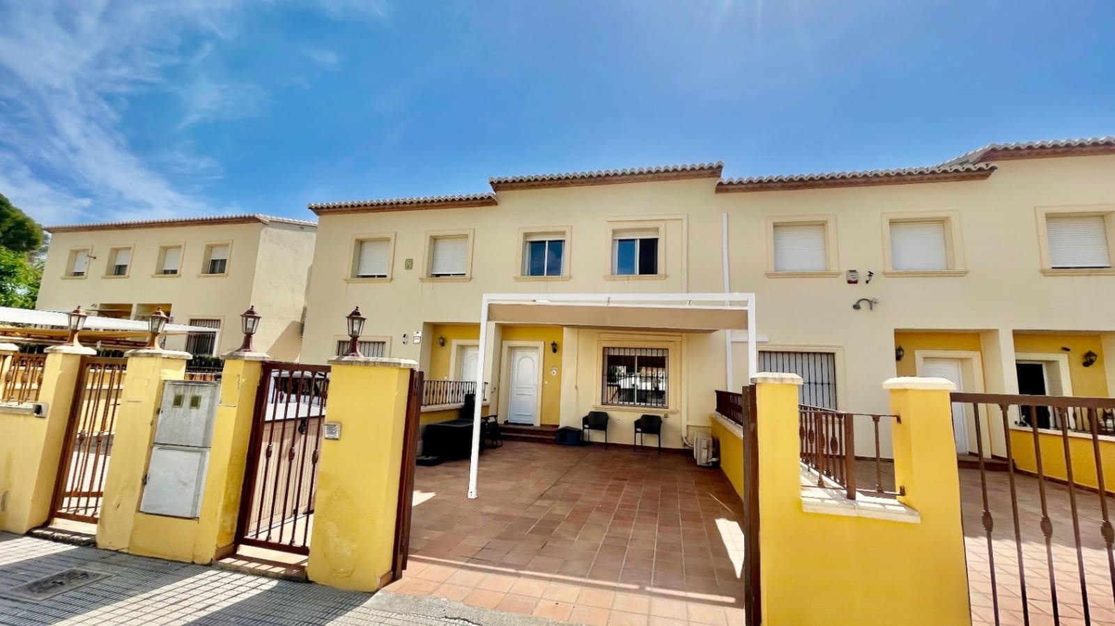 3 bedroom Townhouse for sale in Alcalali / Alcanali with pool garage - € 275,000 (Ref: 9383951)