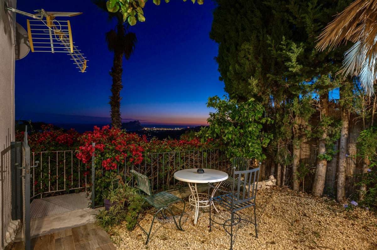 6 makuuhuone Huvila myytävänä paikassa Benissa mukana uima-altaan - 1 600 000 € (Ref: 9412870)