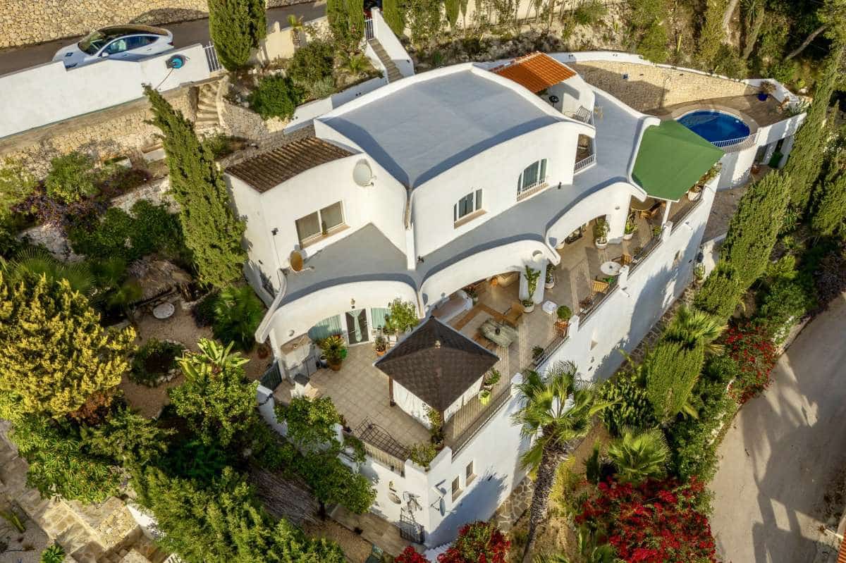 6 makuuhuone Huvila myytävänä paikassa Benissa mukana uima-altaan - 1 600 000 € (Ref: 9412870)