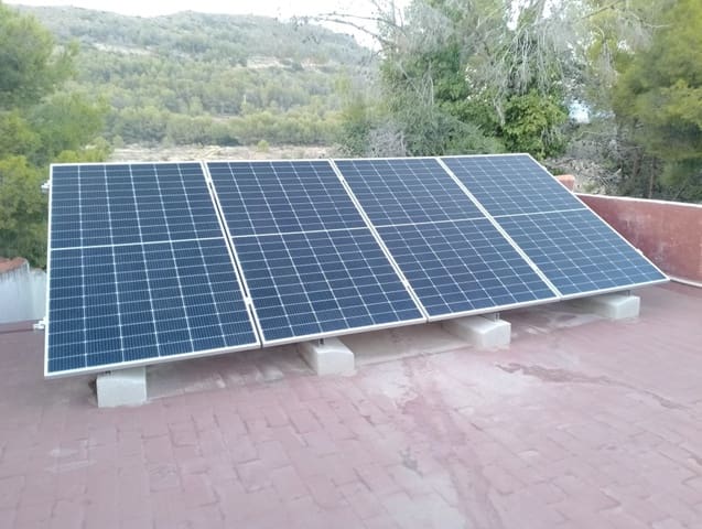 Bungalow for sale in La Nucia - € 187,000 (Ref: 9412872)