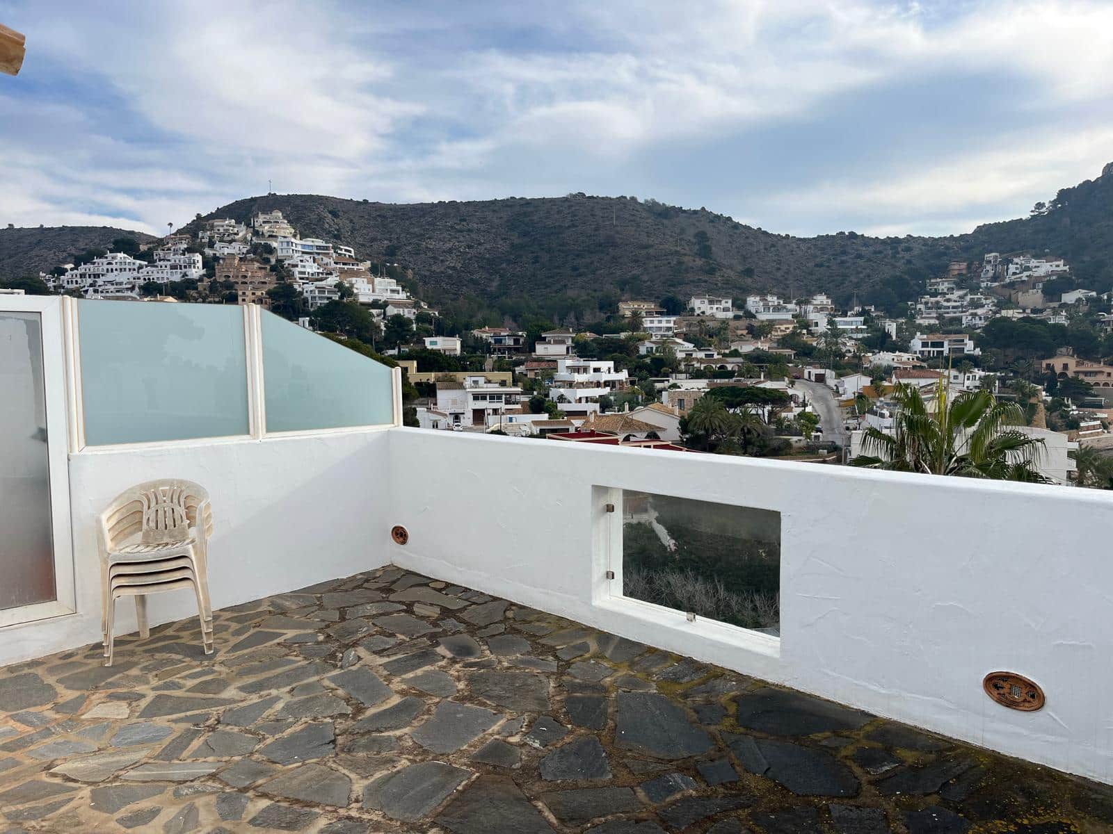 3 bedroom Apartment for sale in Moraira - € 565,000 (Ref: 9427976)