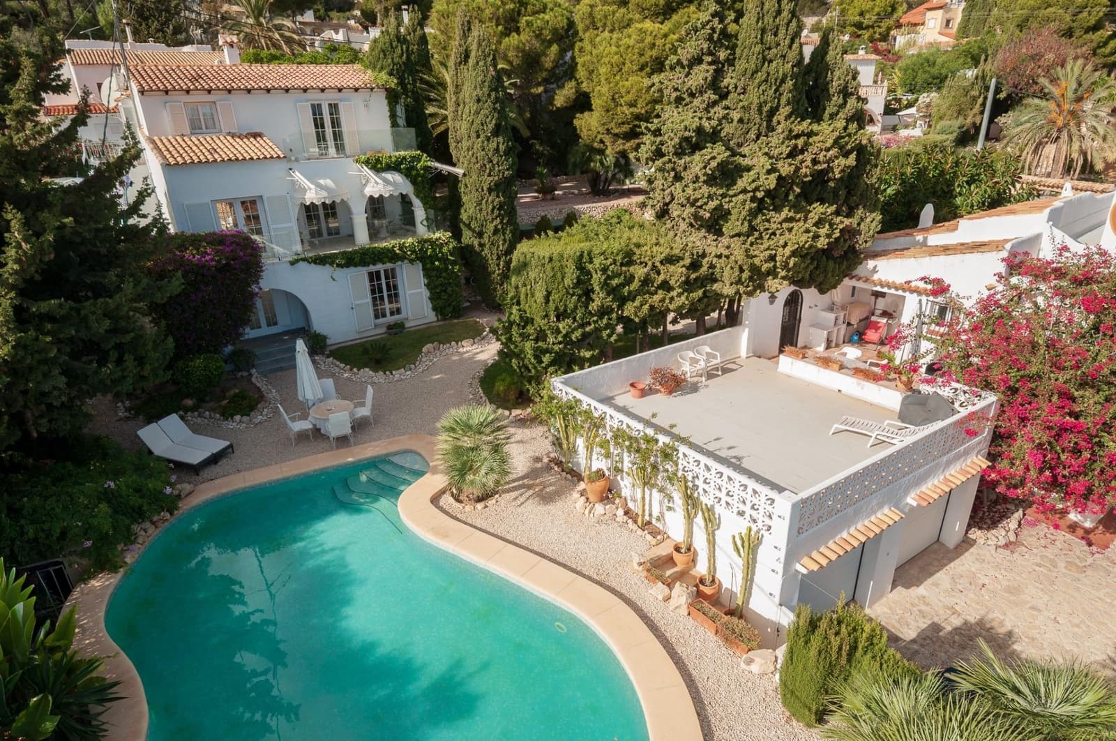 Chalet de 4 habitaciones en Calpe / Calp en venta con piscina - 1.400.000 € (Ref: 9427982)