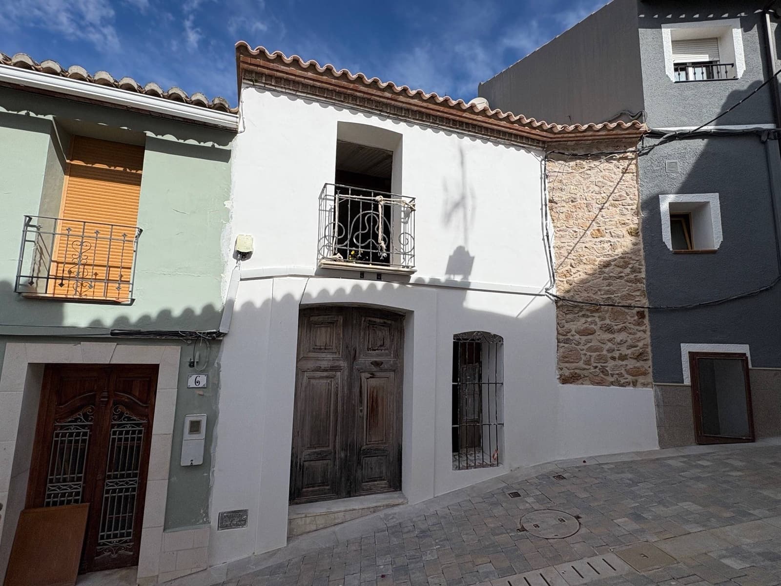 6 bedroom Villa for sale in Alcalali / Alcanali - € 349,000 (Ref: 9427986)