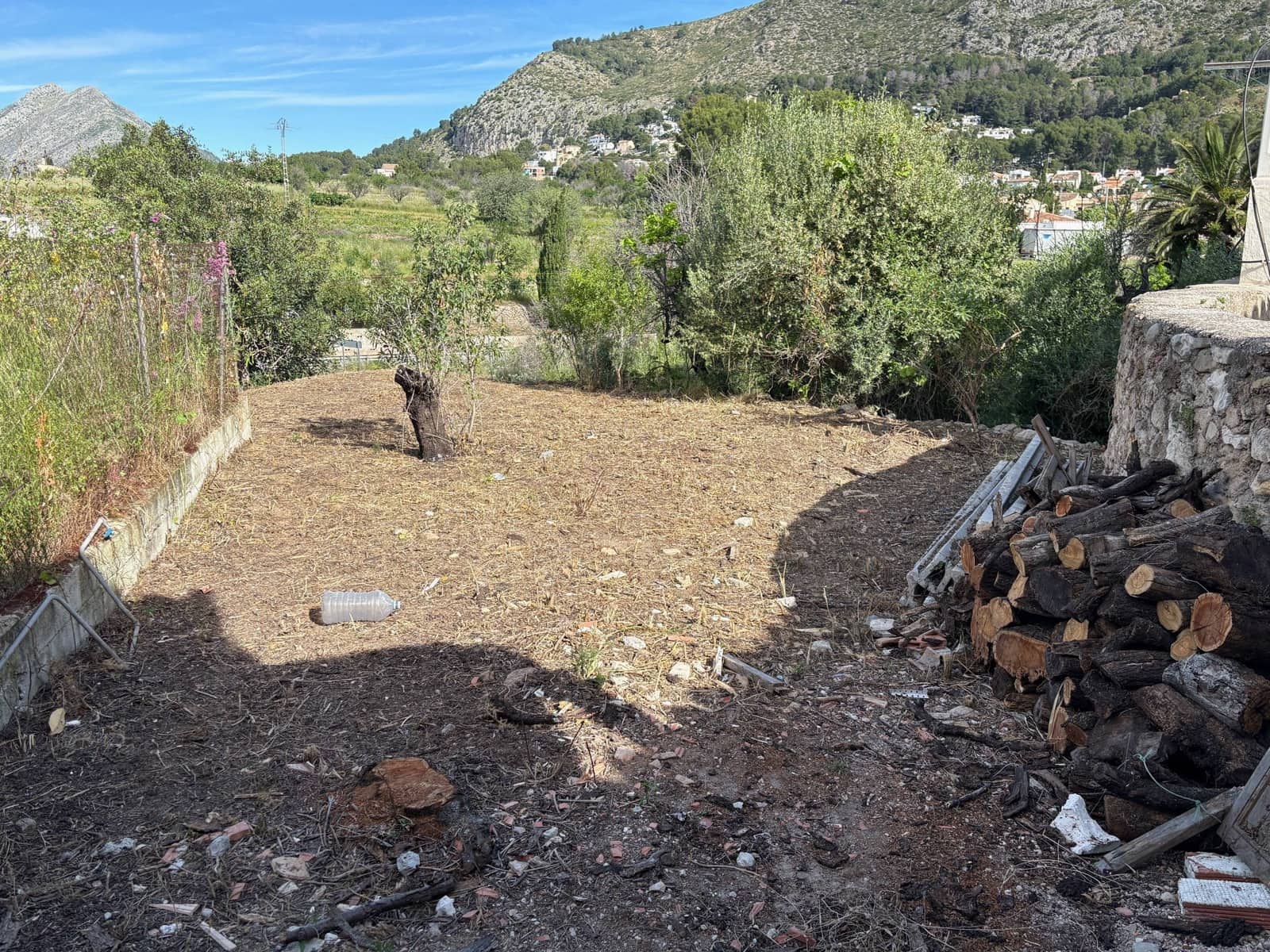 6 bedroom Villa for sale in Alcalali / Alcanali - € 349,000 (Ref: 9427986)