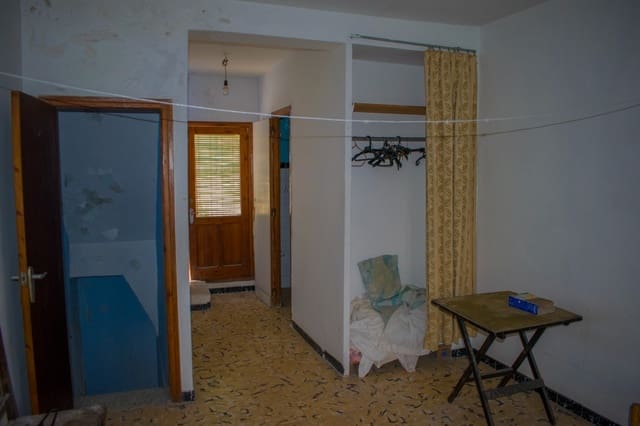 9 bedroom Townhouse for sale in Calpe / Calp - € 410,000 (Ref: 9427992)