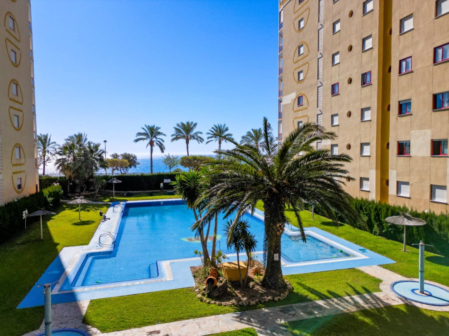 2 chambre Appartement à vendre à La Villajoyosa / Vila Joiosa avec piscine - 260 000 € (Ref: 9431927)