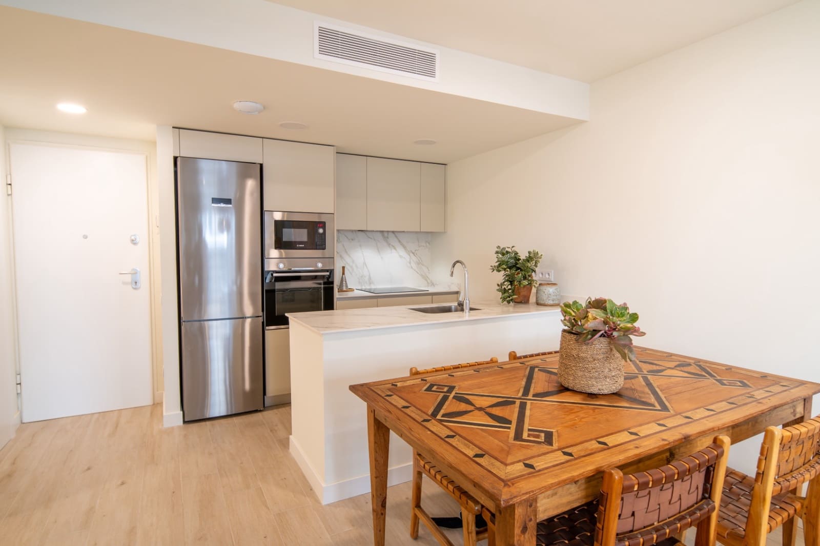 Apartamento de 2 habitaciones en Javea / Xàbia en venta - 379.000 € (Ref: 9444617)