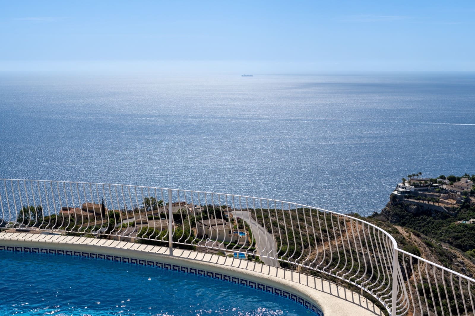 3 bedroom Villa for sale in Benitachell / Benitatxell with pool - € 695,000 (Ref: 9444621)