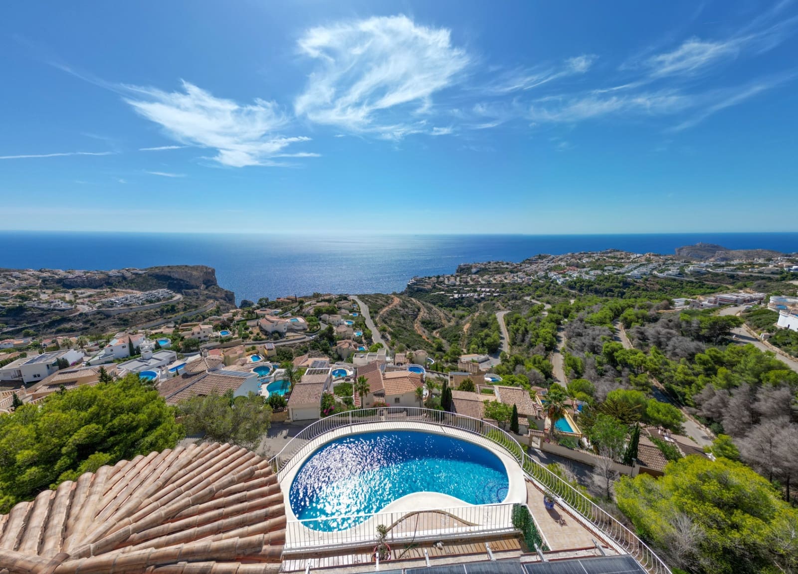 3 bedroom Villa for sale in Benitachell / Benitatxell with pool - € 695,000 (Ref: 9444621)