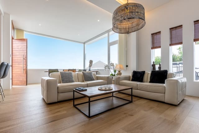 4 slaapkamer Villa te koop in Moraira, Teulada-Moraira met zwembad - € 1.850.000 (Ref: 9464832)