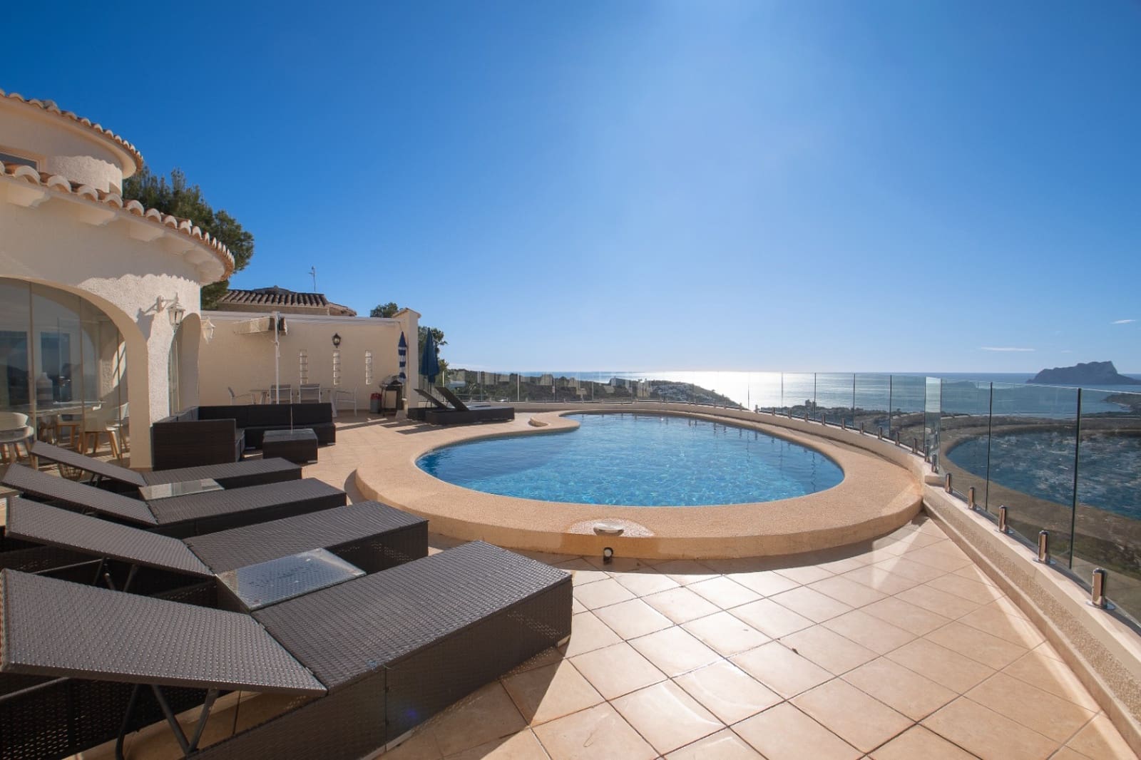 5 bedroom Villa for sale in Cumbre del Sol with pool garage - € 1,195,000 (Ref: 9496373)