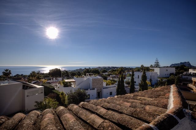 4 makuuhuone Huvila myytävänä paikassa Moraira, Teulada-Moraira mukana uima-altaan - 599 000 € (Ref: 9496509)