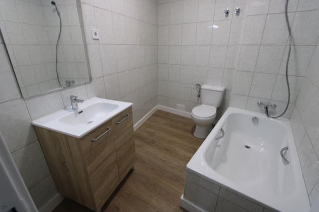 Casa de 3 habitaciones en Castell de Castells en venta con garaje - 225.000 € (Ref: 9496513)