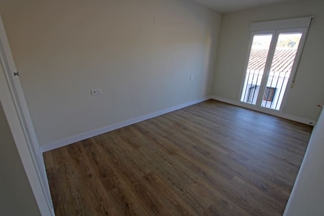 Casa de 3 habitaciones en Castell de Castells en venta con garaje - 225.000 € (Ref: 9496513)