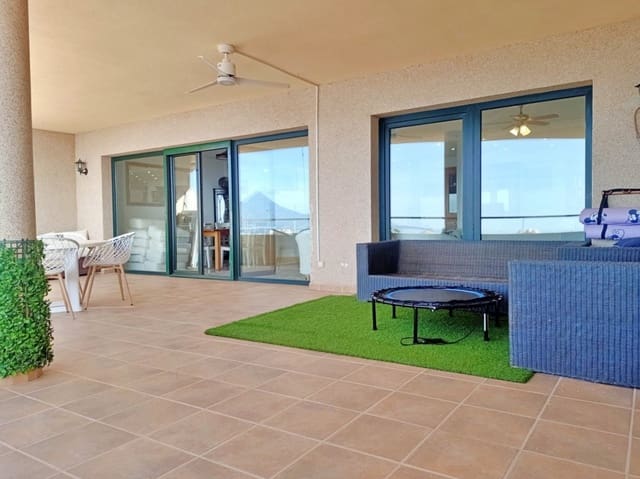 Ático de 2 habitaciones en Altea en venta con piscina garaje - 650.000 € (Ref: 9506531)
